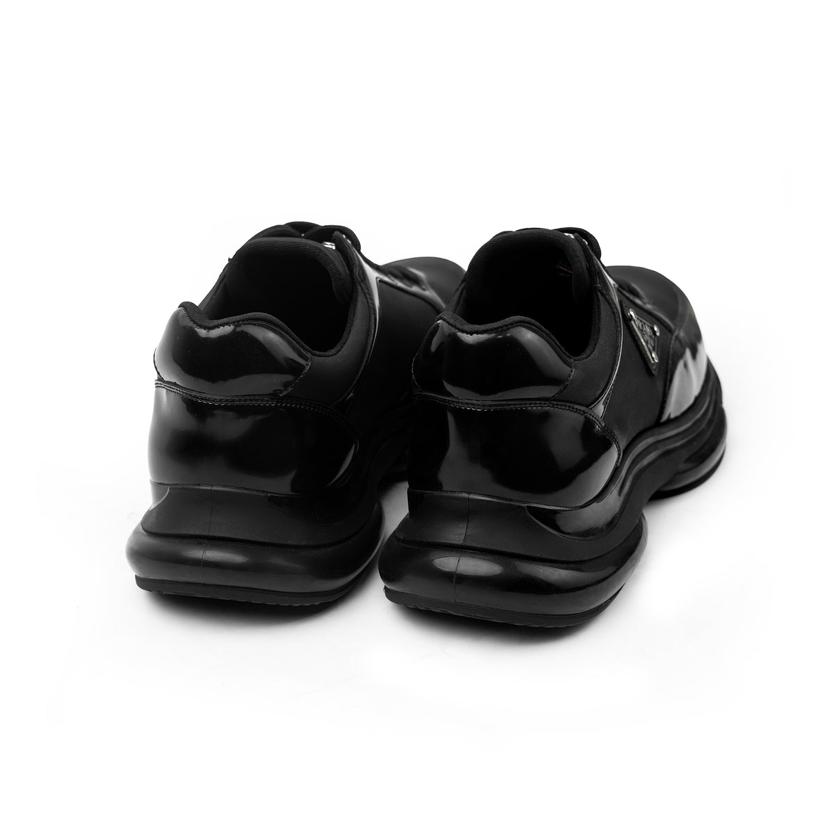 EVACI Prada Runner