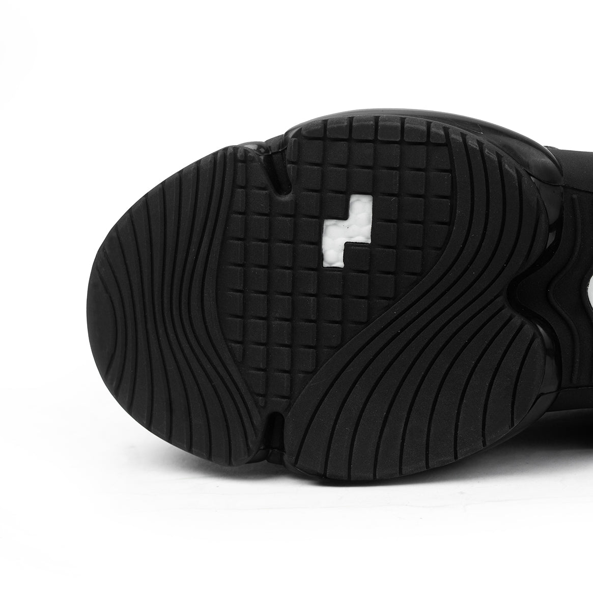 EVACI Prada Runner